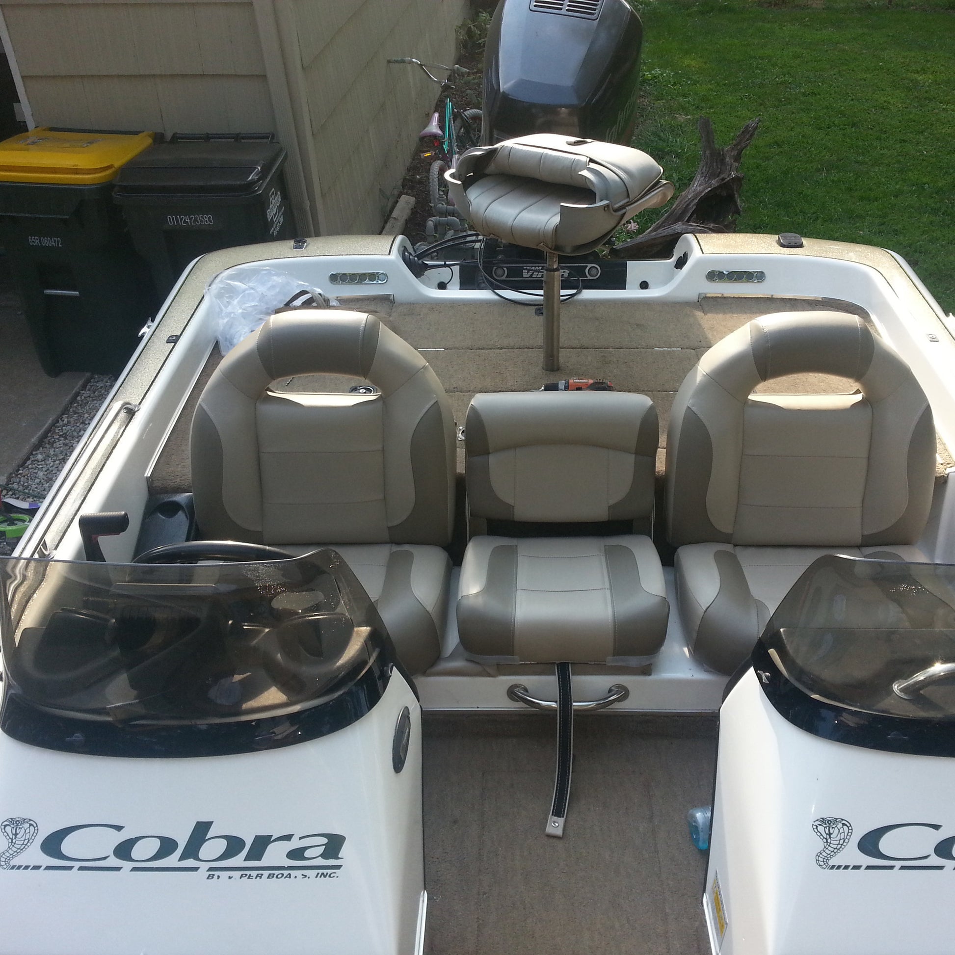 cobra bass boat seats