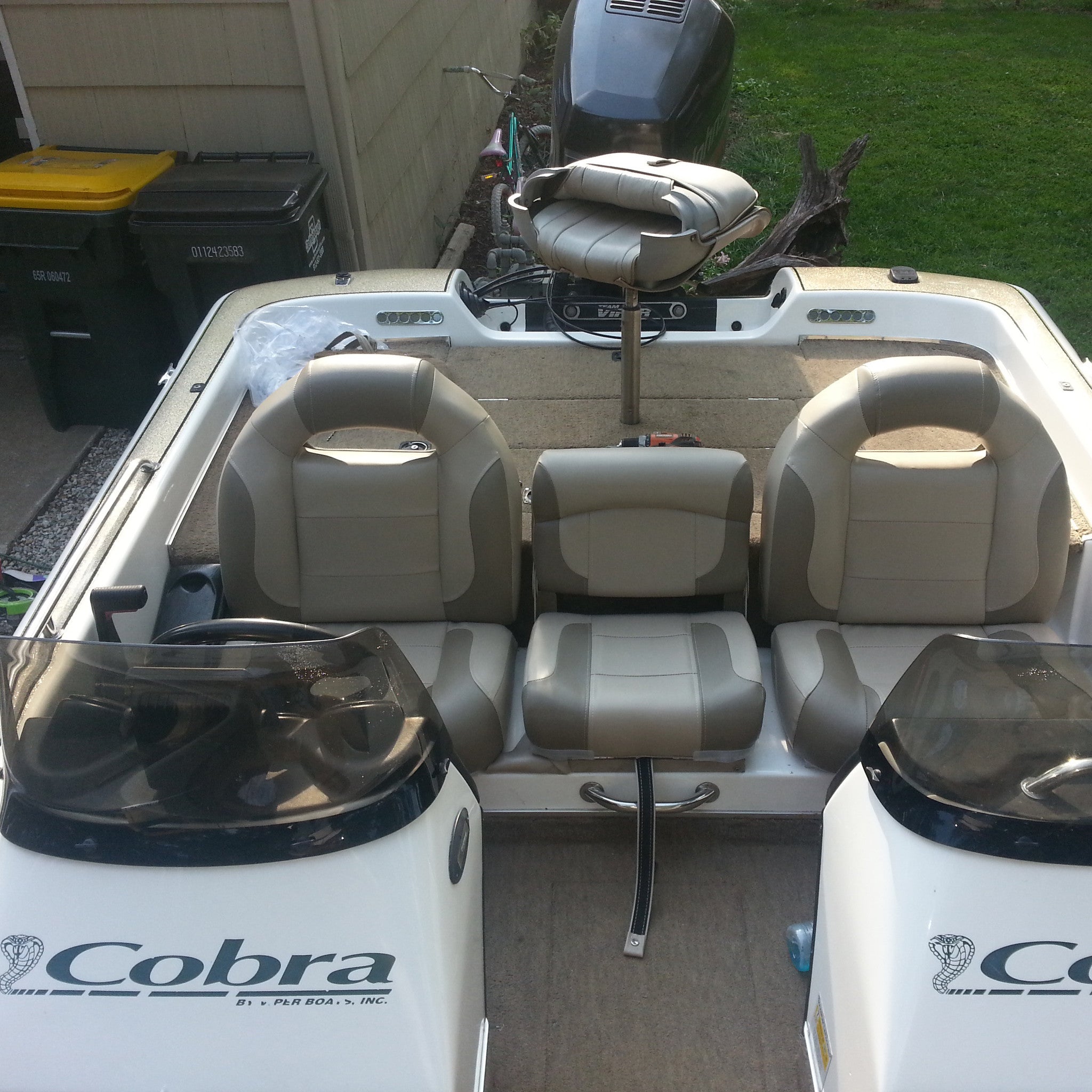 cobra bass boat seats